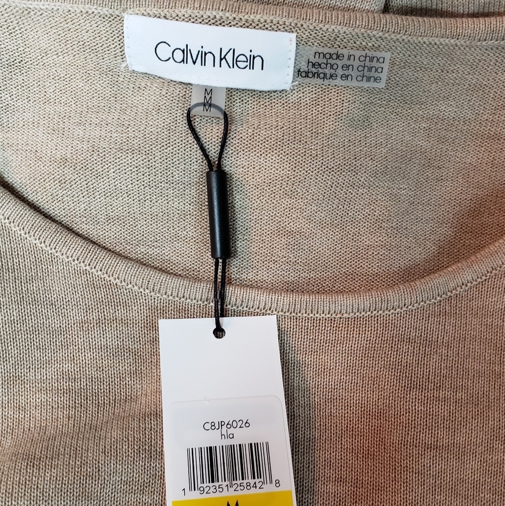 Calvin Klein Sweater - Picture 5 of 5